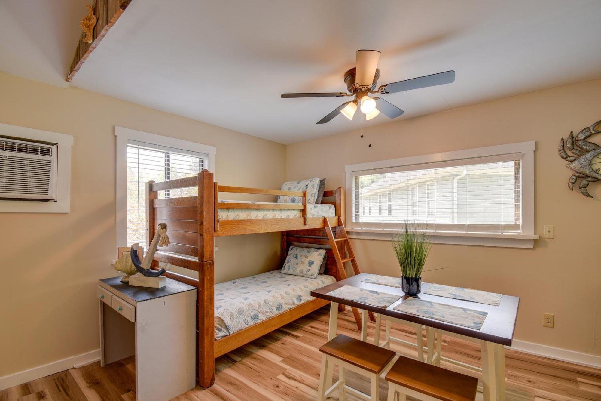 Ocean Isle Apartment With Balcony, 1 Mi To Beach! Ocean Isle Beach Exterior foto