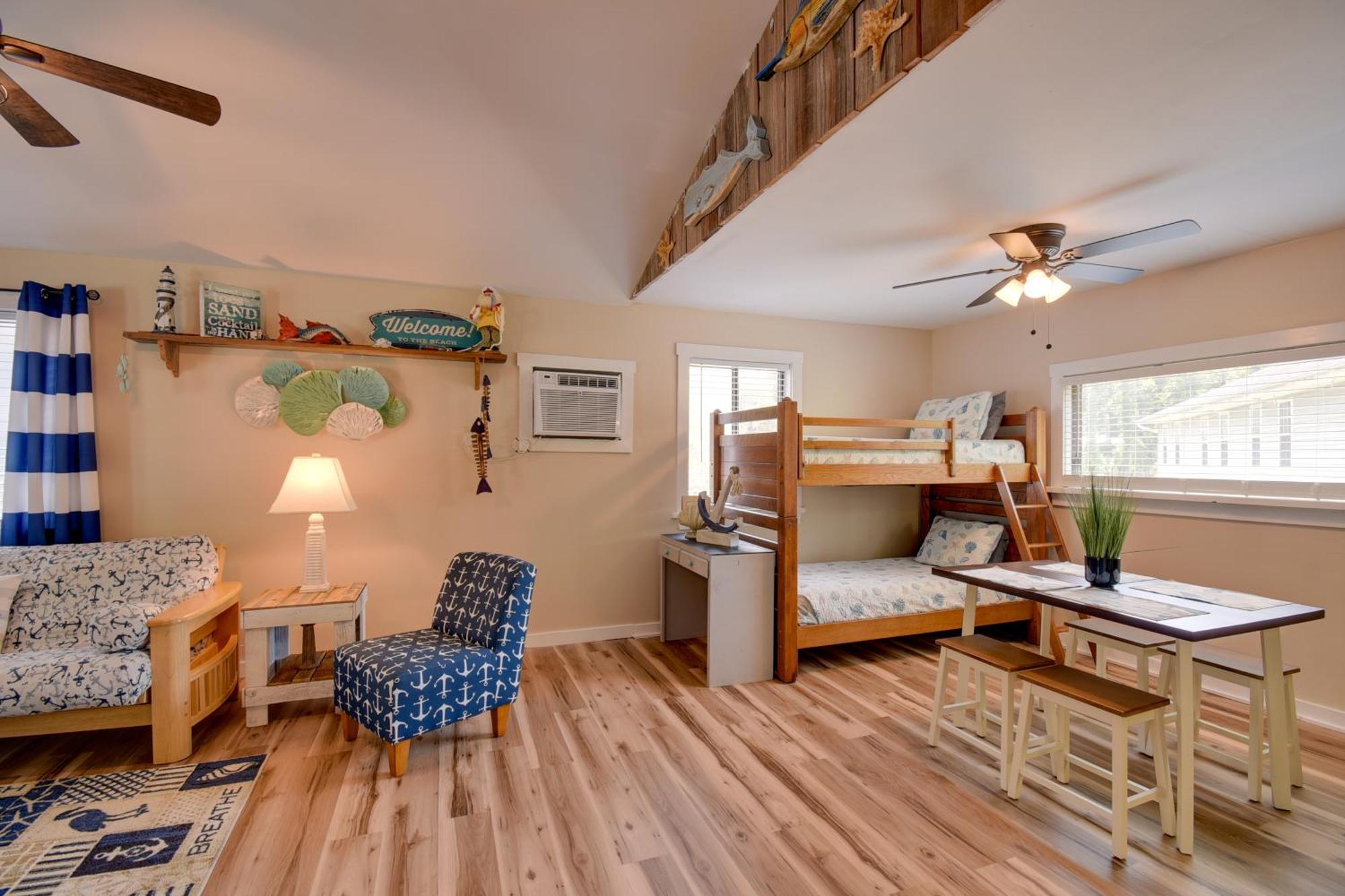 Ocean Isle Apartment With Balcony, 1 Mi To Beach! Ocean Isle Beach Exterior foto